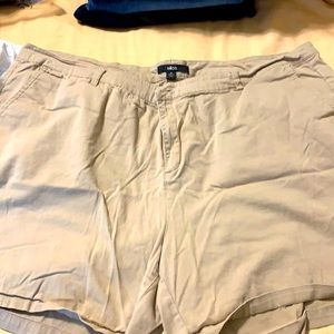 Khaki shorts